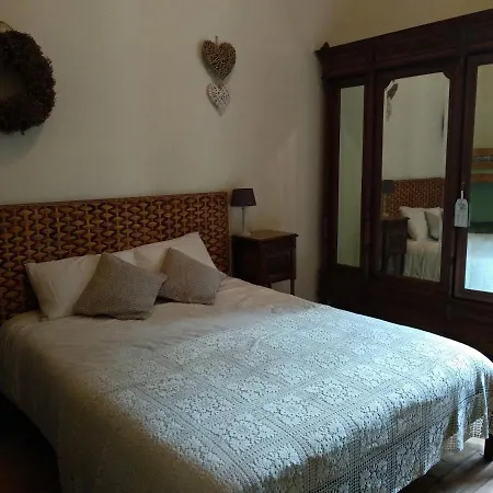 Bed and breakfast Domaine Ramonjavel, Glamping & Alpaca's Fongrave