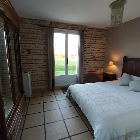 Bed and breakfast Domaine Ramonjavel, Glamping & Alpaca's 3*